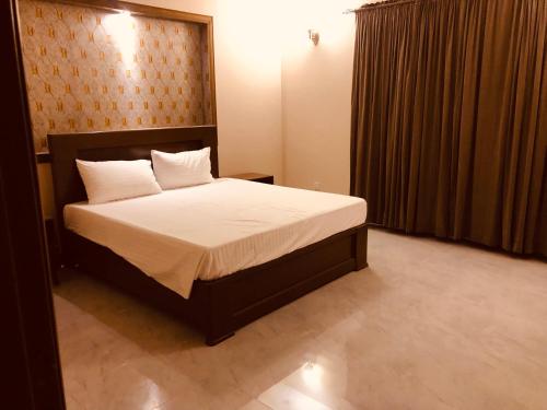 Fotografie z fotogalerie ubytování Luxury Furnished Comfort Rooms v destinaci Islámábád