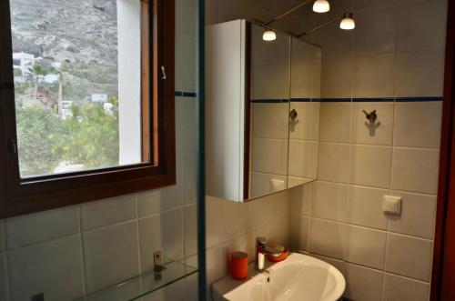 Et badeværelse på Absolute peace north villa by the volcanic slopes