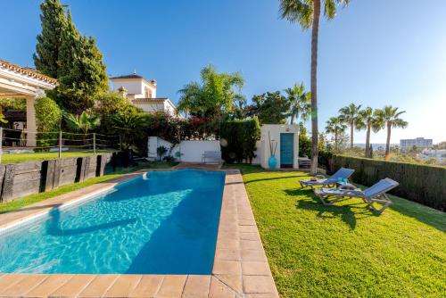 Ocean Views Luxury Villa next to beach