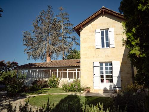 Près de Saint-Émilion maison de vigneron au cœur des vignes