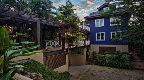 Ảnh trong thư viện ảnh của Fuego Del Mar Oceanfront Luxury Villa on Private Estate ở Juticalpa