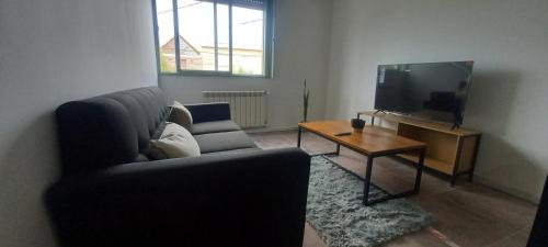 Μια τηλεόραση ή/και κέντρο ψυχαγωγίας στο Trelew Cartref