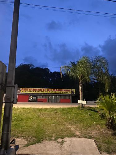Afbeelding uit fotogalerij van Kitnet perto da praia Coroados in Guaratuba