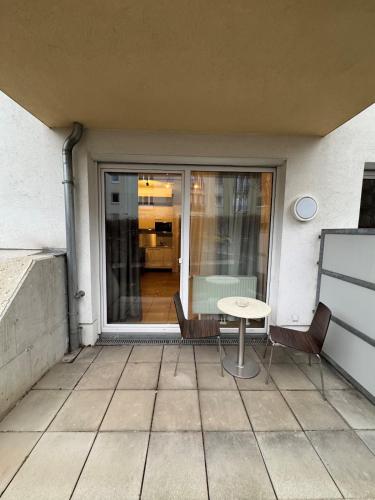 Apartment in upscale district with wellness area