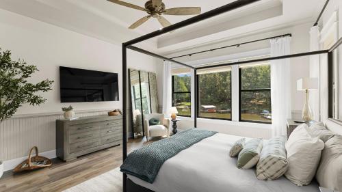 En eller flere senge i et værelse på New Saltwater Pool Spa Views Wilson Hideaway