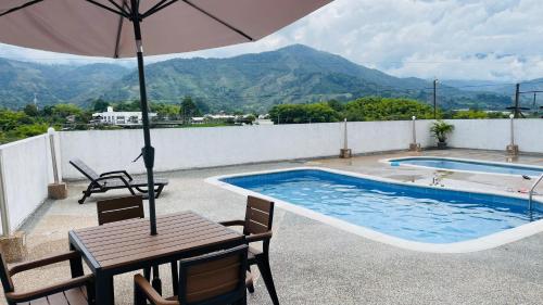 Nespecifikovaný výhled na hory nebo výhled na hory při pohledu z apartmánu