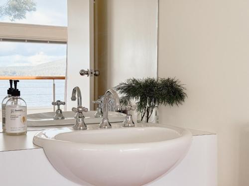 Фотография из галереи White Sands Beach House в городе Уайт Бич