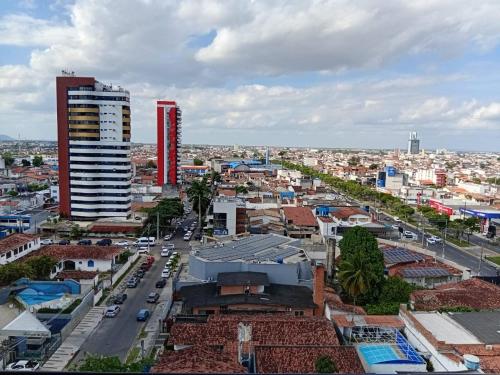 Γενική άποψη της πόλης Feira de Santana ή θέα της πόλης από  αυτό το ξενοδοχείο διαμερισμάτων