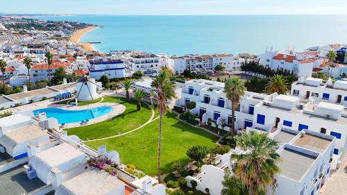 Luxshore - Sunrise & Sunset Rooftop Condo