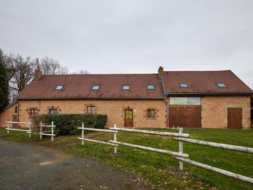 Séjour nature au Domaine avec Animaux admis, Piscine et Jardin - FR-1-489-610