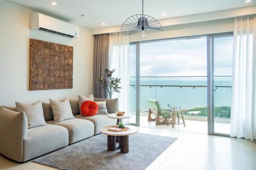 Et opholdsområde på The Sóng Vũng Tàu Infinity Pool Apartment - Hồ Bơi Vô Cực - Tháp Tam Thắng