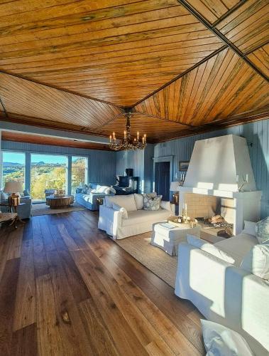 Khu vực ghế ngồi tại Manor House With Panoramic Views Of Jotunheimen