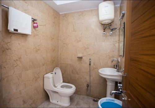 Koupelna v ubytování Wall Street Hotel