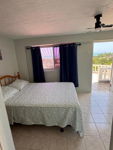 Foto de la galeria de Superstar Living a Treasure Beach