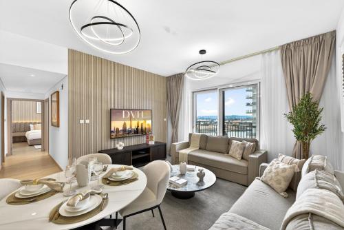 DVH Luxe Retreats, 2BR Yas Island, Ferrari World & Yas Mall