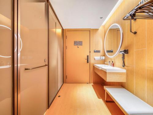 Koupelna v ubytování JI Hotel Hangzhou Xiasha Jinsha Lake