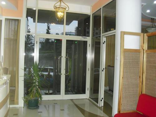 Koupelna v ubytování C Fun Addis Hotel