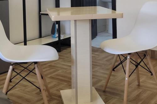 Fotografie z fotogalerie ubytování Lovely self contained unit in a secure estate v destinaci Abudža