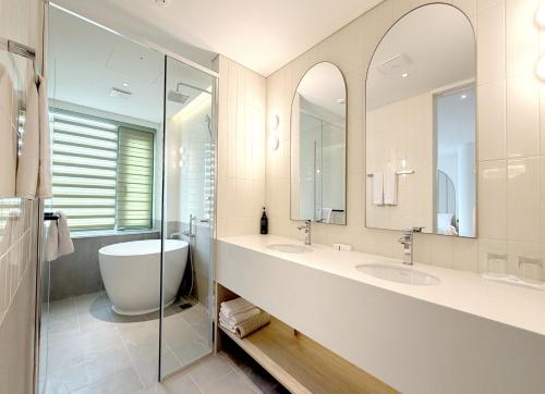 Et badeværelse på The K Hotel Gyeongju