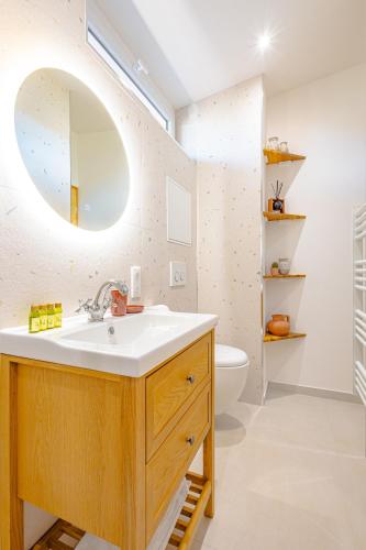 Rare! L'Atelier Provençal, Getaway in Old Antibes - 4th floor
