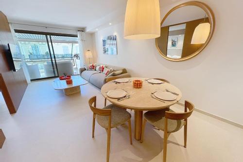 Gray d'Albion 2BDR Flat 5 min from Palais, on Croisette - Olam Properties