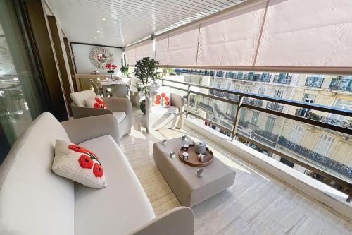 Gray d'Albion 2BDR Flat 5 min from Palais, on Croisette - Olam Properties