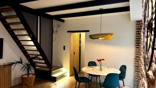 Χώρος καθιστικού στο Private cottage with hot tub