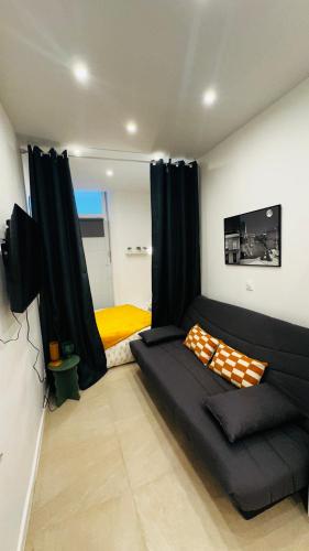 studio cosy mouffetard Censier Sorbonne Monge PARIS 5e rénové récemment