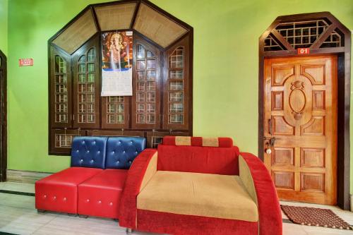 Χώρος καθιστικού στο Super Hotel O Gorchuk Guwahati