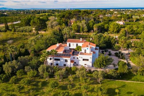 Mediterranean Luxe Villa • 8PAX • Pool • BBQ •Cozy