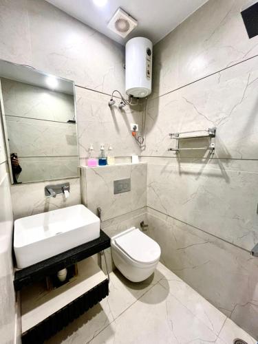 Koupelna v ubytování Elinor Villa