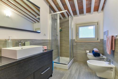 Phòng tắm tại Appartamento Tosca