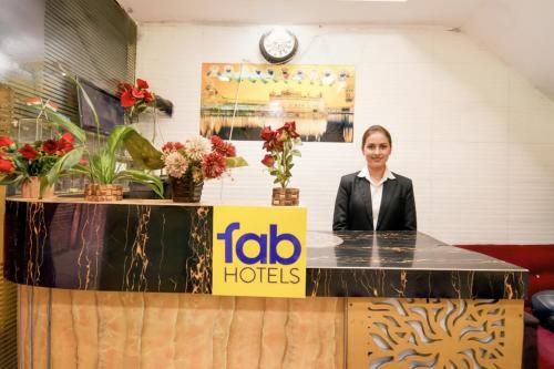 Členové personálu v ubytování FabHotel Park Avenue