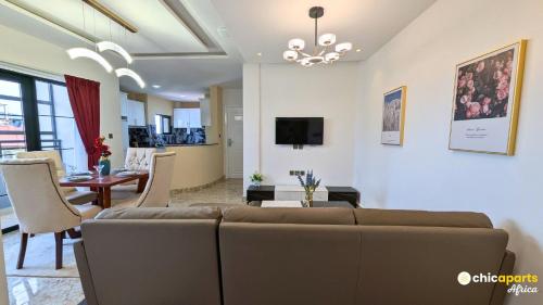 Chic studio with parking and rooftop