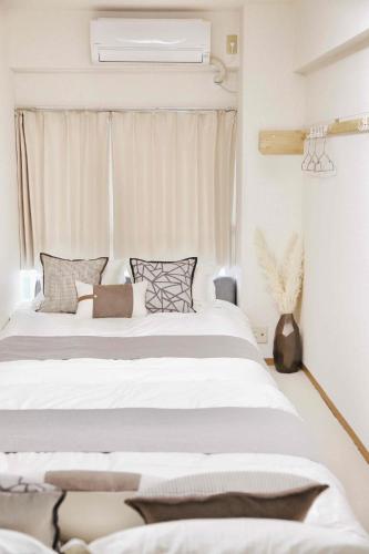 501Room,Elevator to the 5th Floor Two Bedroom Apartment Near Tokyo Tower with Direct Train Access to Haneda Narita Airports and Asakusa