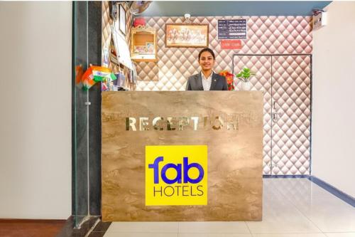 Vstupní hala nebo recepce v ubytování FabHotel Nidhivan, Udhna Junction