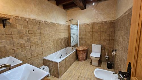 Ένα μπάνιο στο El Rincon del Castro