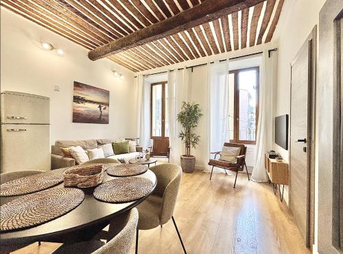 Cannes One Bedroom Apartment - 85M