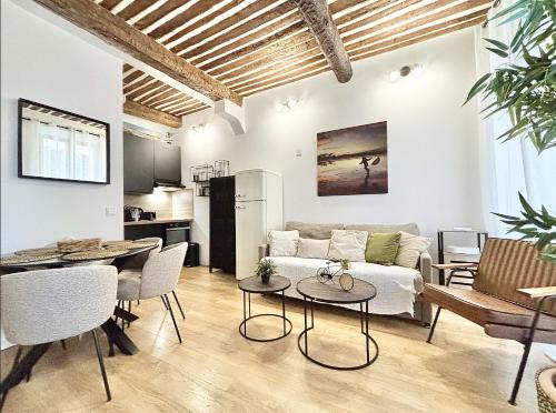 Cannes One Bedroom Apartment - 85M
