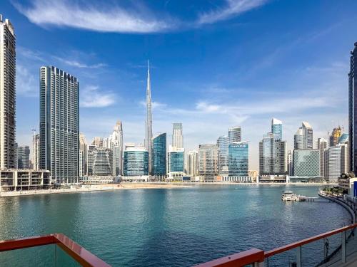 PVH - Canal Frontage 1BR - Millennium Binghatti