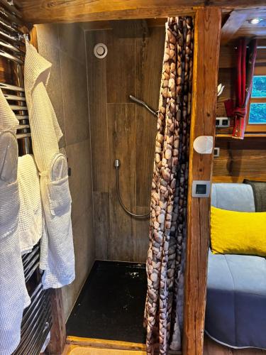 Hôtel Les Chalets de Philippe avec Jacuzzis Privatifs photo 97