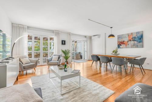 Marbella Concordia 4BR Close to beach & garage
