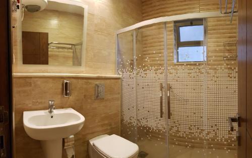 Koupelna v ubytování Marmaris Hotel Apartments