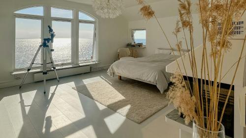 Postel nebo postele na pokoji v ubytování Modern Villa With Sea Views In Picturesque Mölle