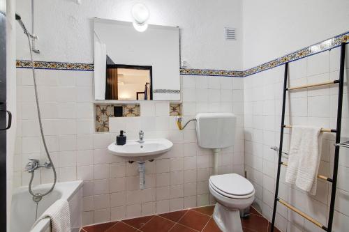 Ένα μπάνιο στο Cozy Studio Pedras Del Rei