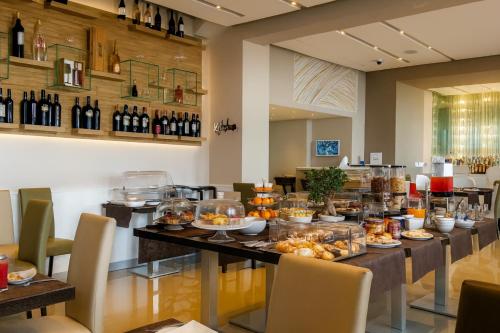 Đồ ăn tại/gần khách sạn