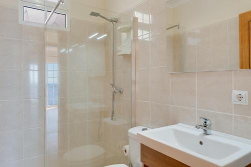 Ένα μπάνιο στο Casa da Laranja by Holiday Rental Madeira