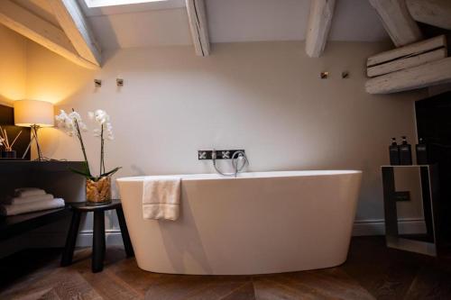 Un baño de Madame Marconi XVII