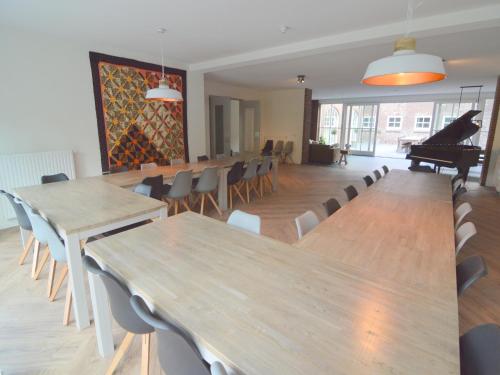 Φωτογραφία από το άλμπουμ του Country House in a hotel atmosphere with Sauna in Swolgen σε Swolgen