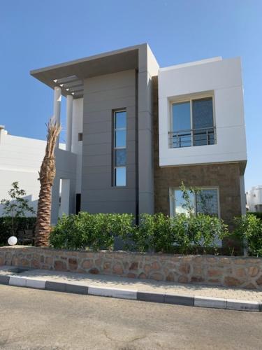 Budova, kde se vila nachází